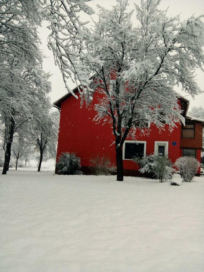 Holiday Home Modric Otocac Luaran gambar